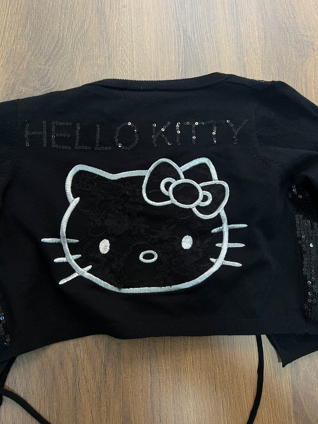 Hello Kitty Long Sleeve Top New with tags 🙋‍♀️ (Xs)