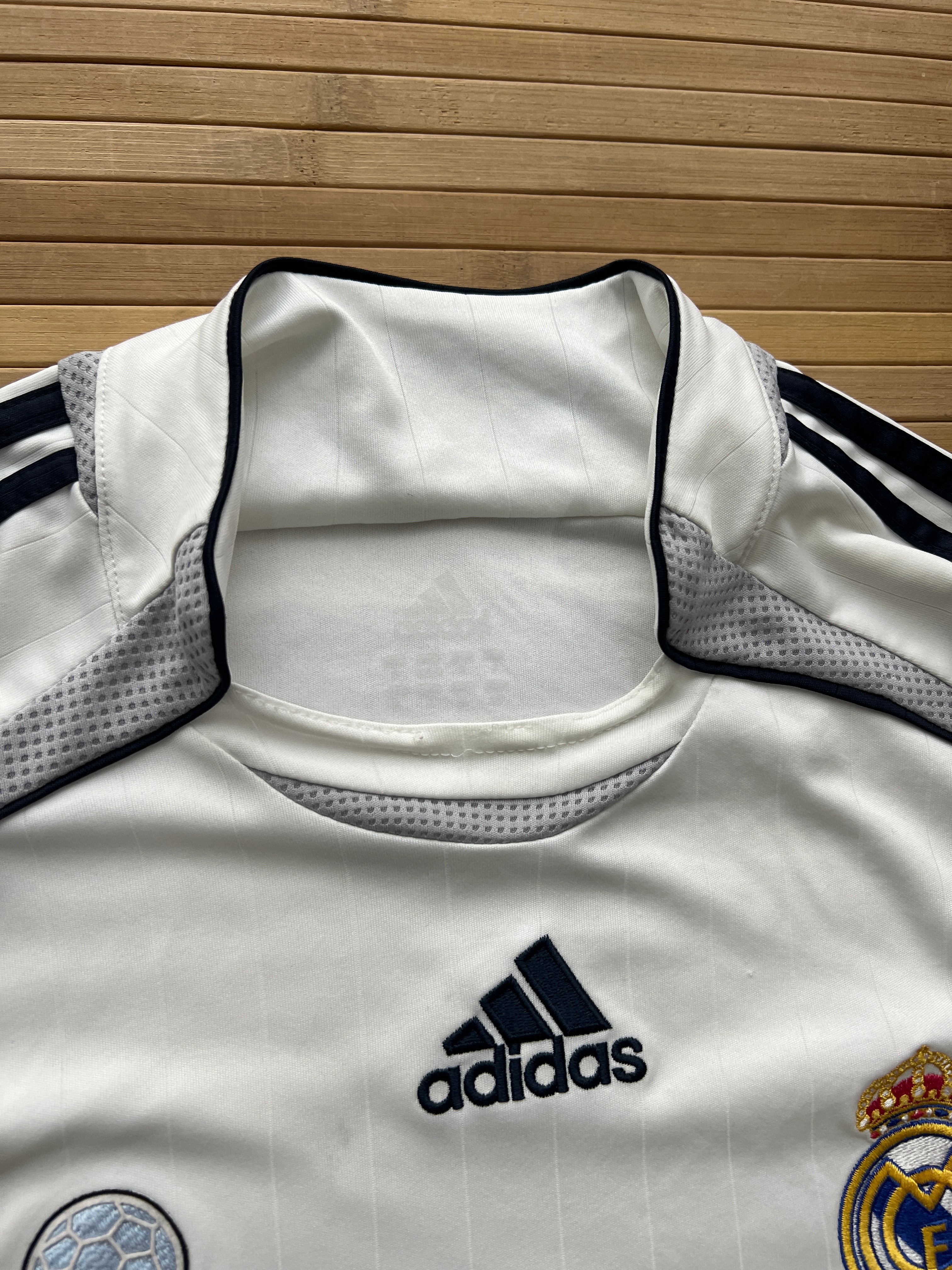 Real Madrid 2006 Home Jersey (M)