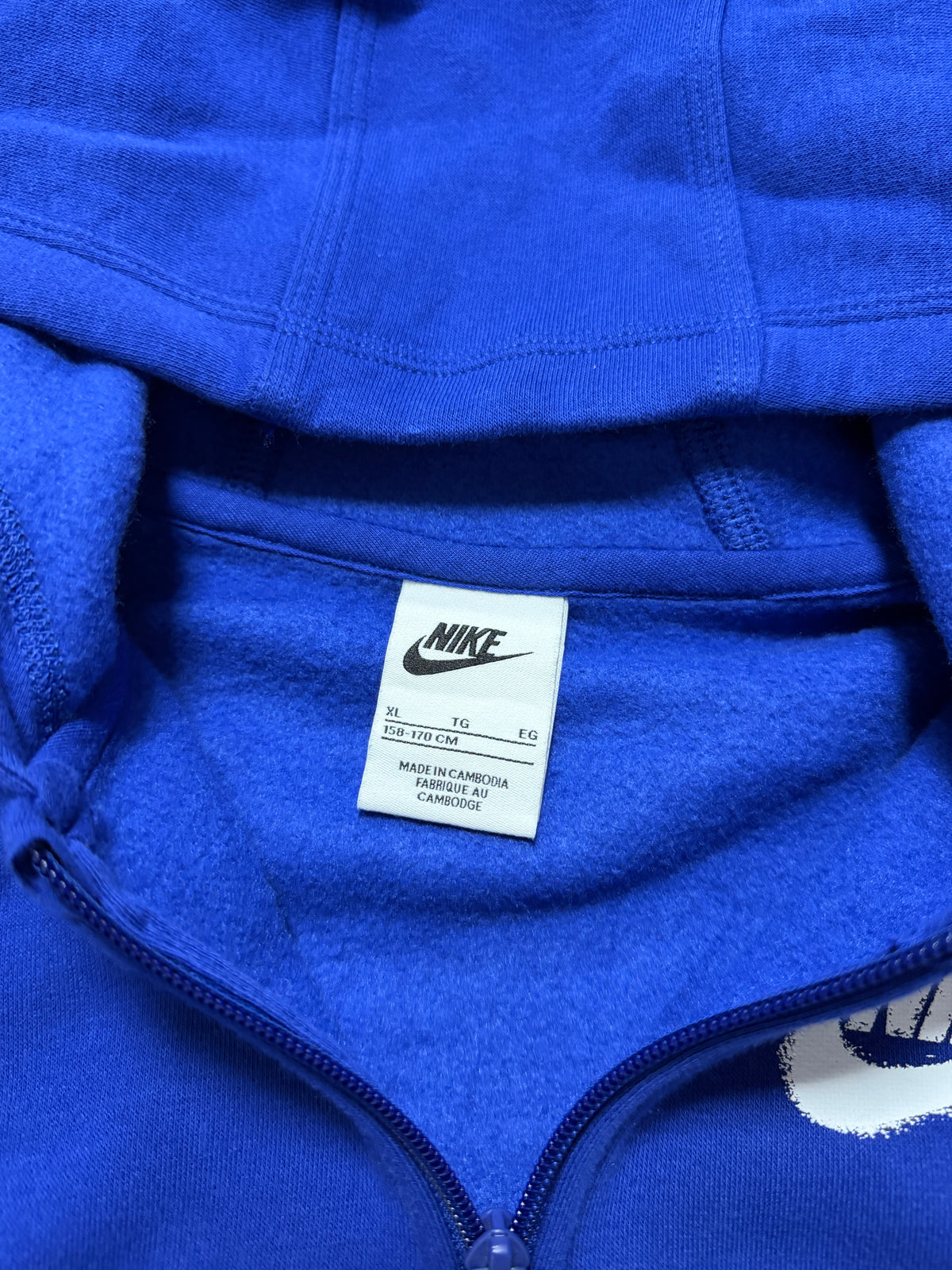 Nike zip up hoodie (S)