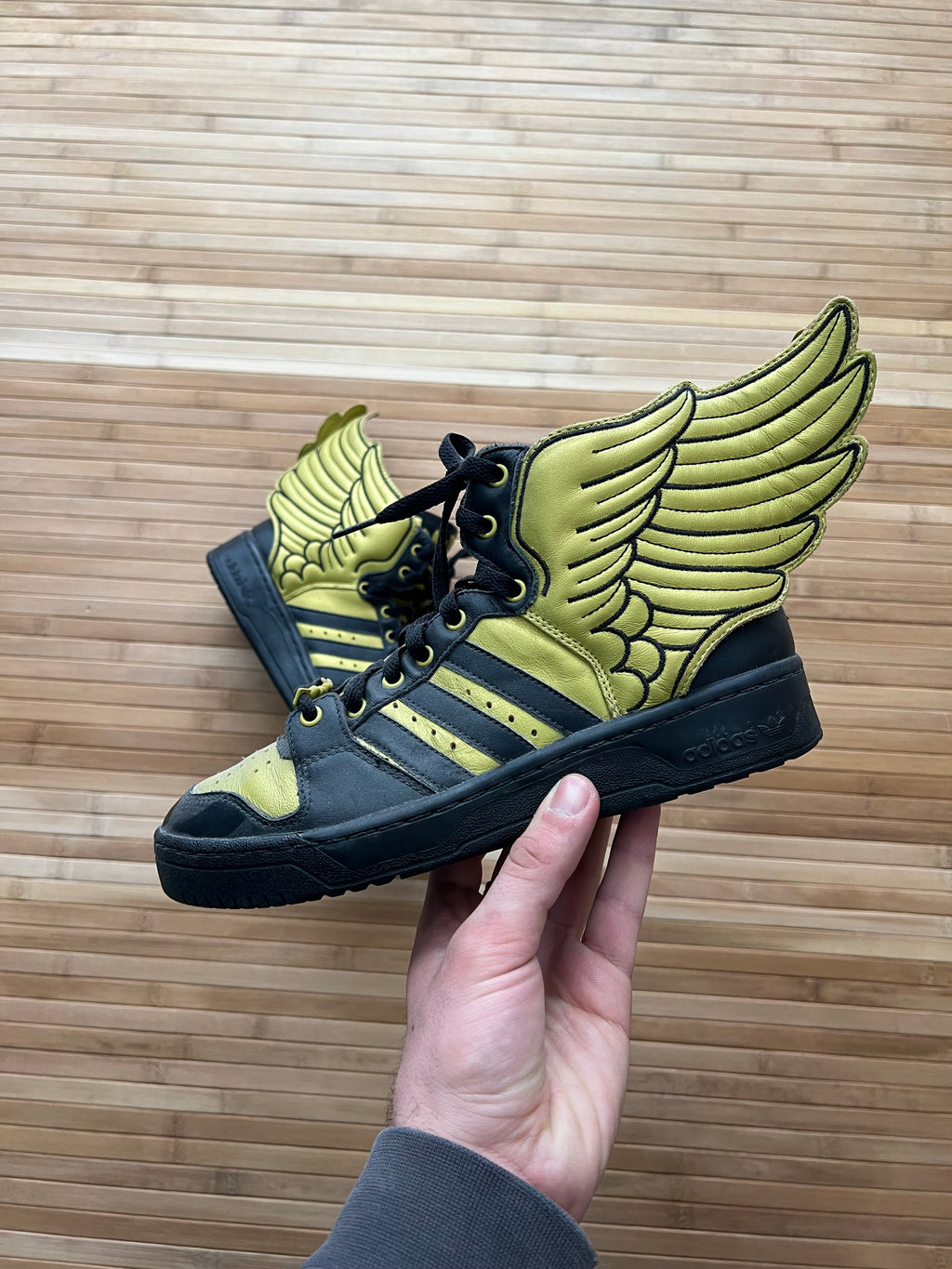 Adidas Jeremy Scott Wings (39.5)