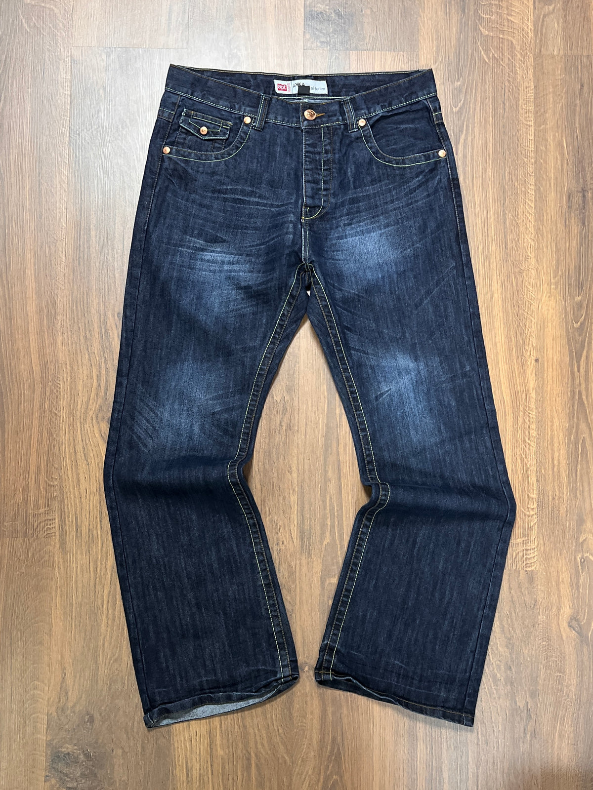 APT Flared y2K jenas(34x30)