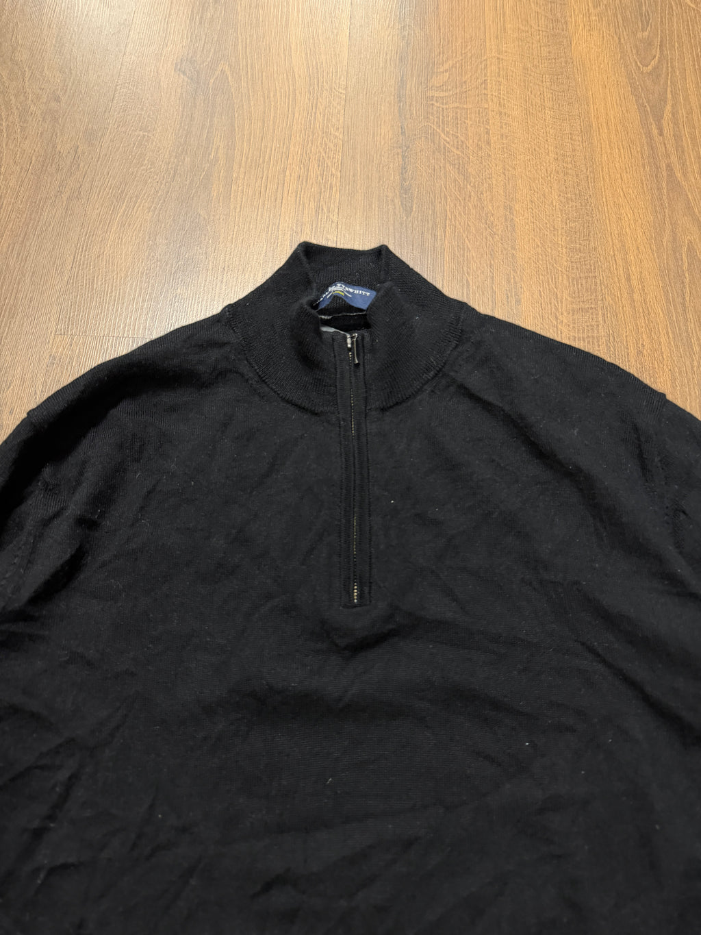 Black Quarter Zip (L)