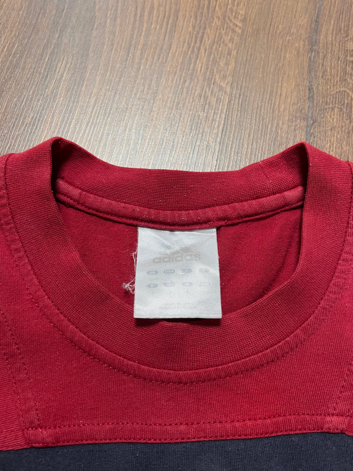 90s Adidas Tshirt (L)