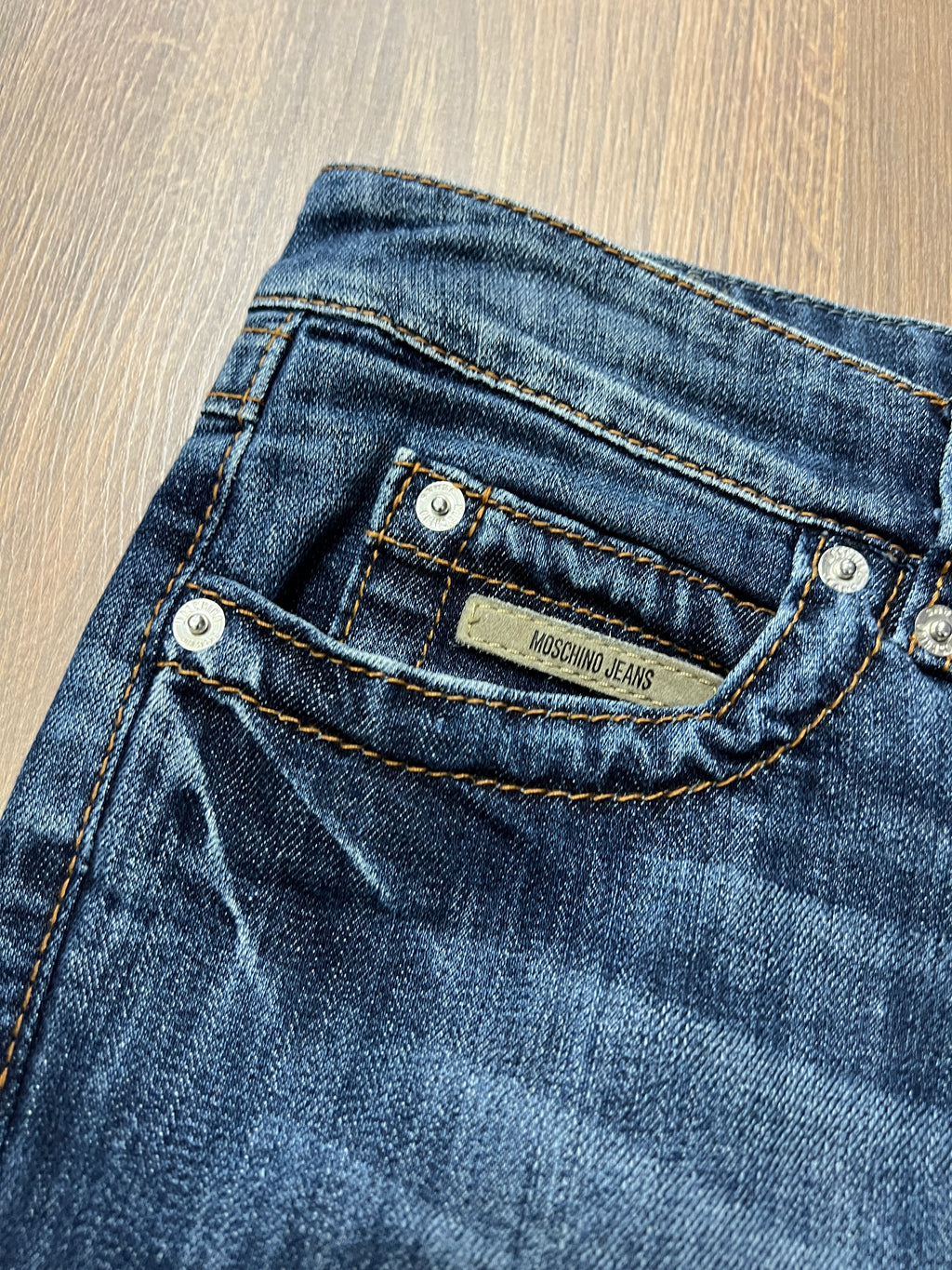 Moschino Capris Heart🙋‍♀️ (30)