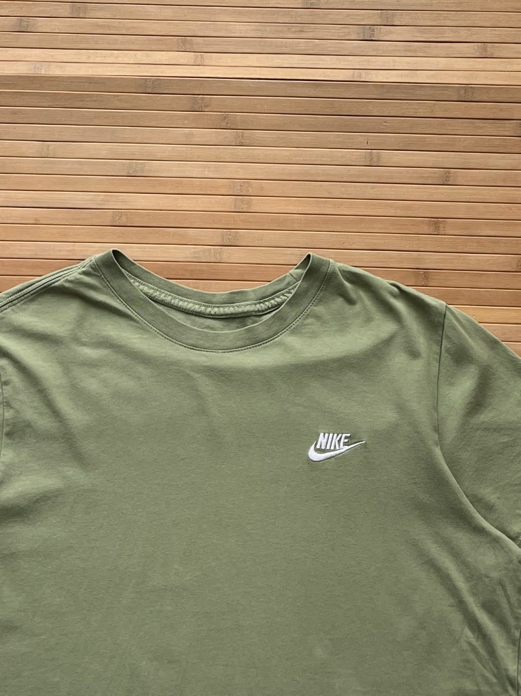 Nike Tee (L)
