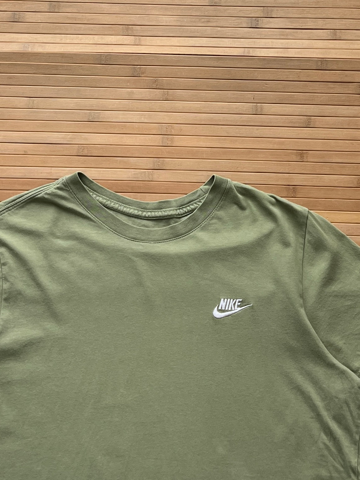 Nike Tee (L)