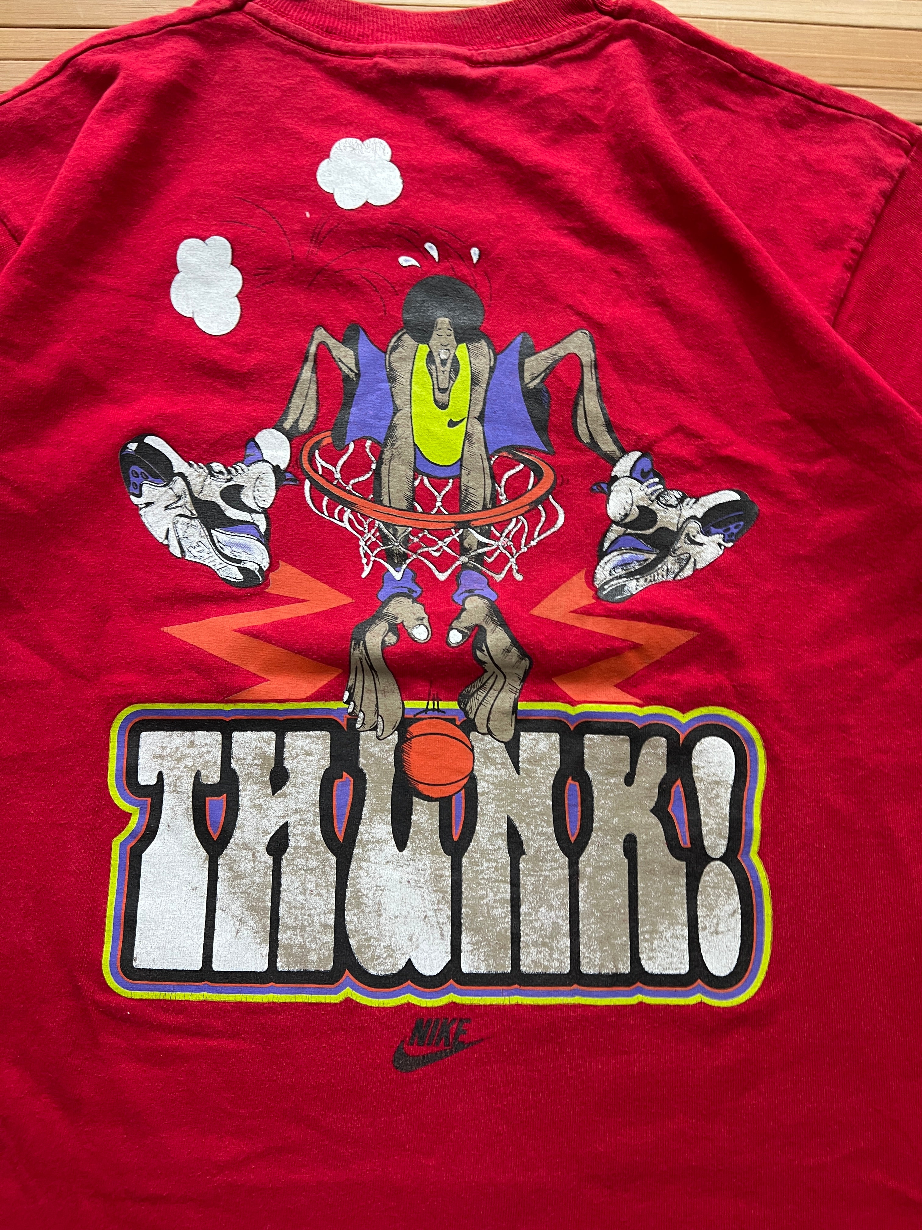 90s Nike Keep On Dunking Tshirt(S)