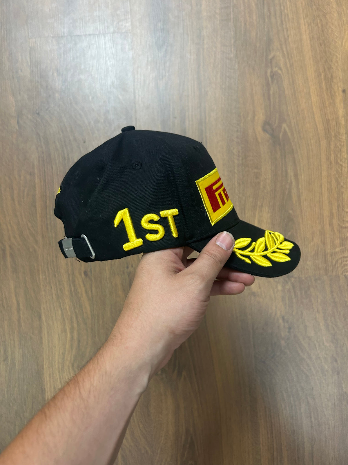 Pirelli Flower Hat (one size)