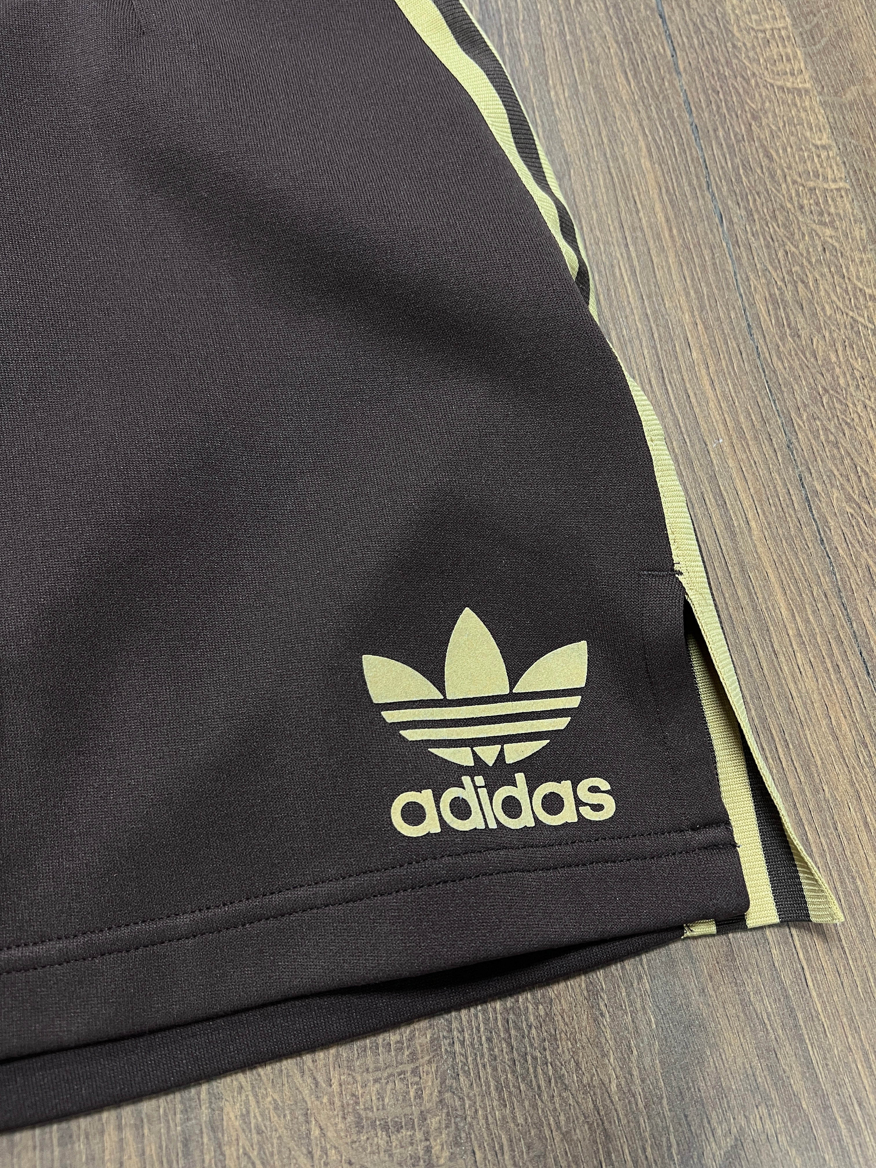 Adidas Vintage Skirt🙋‍♀️ (S/M)
