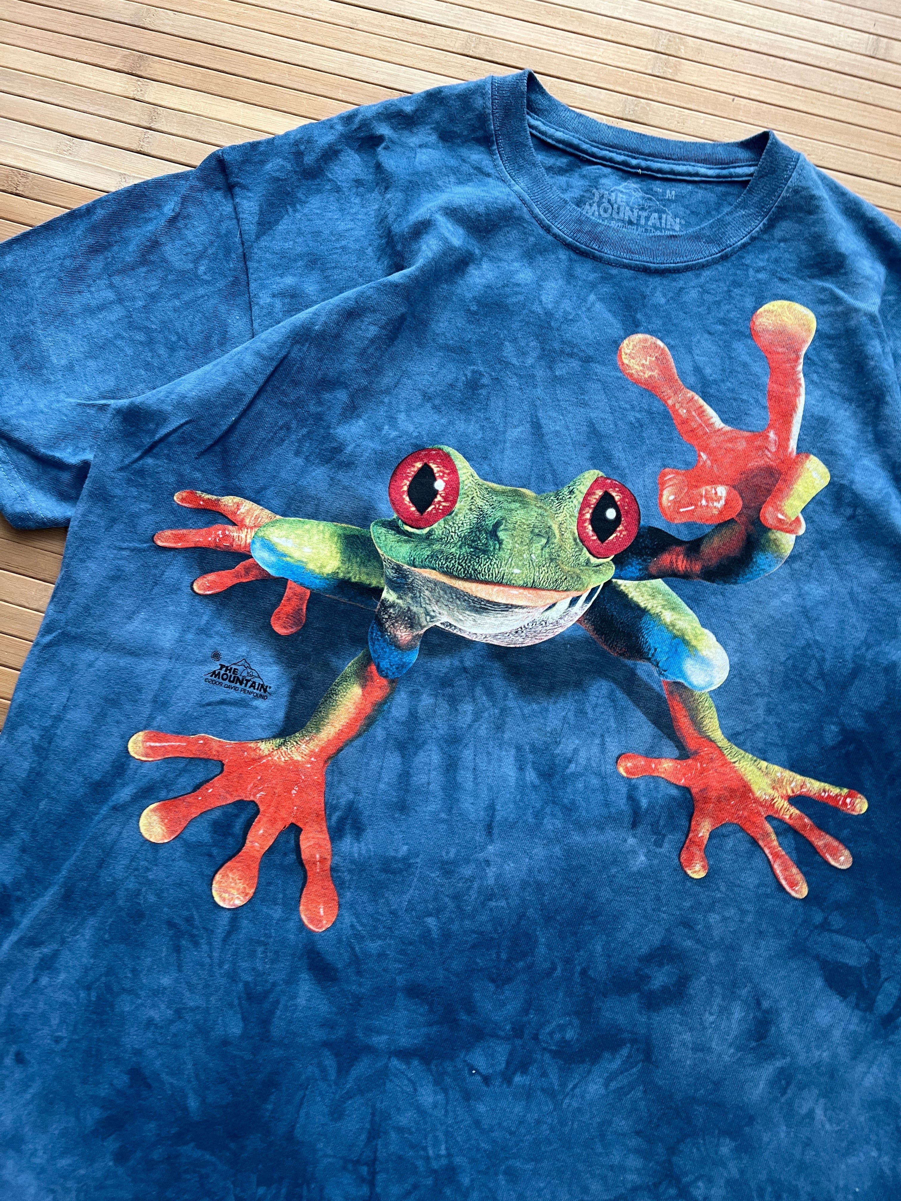 The Mountain Frog Tshirt (L)