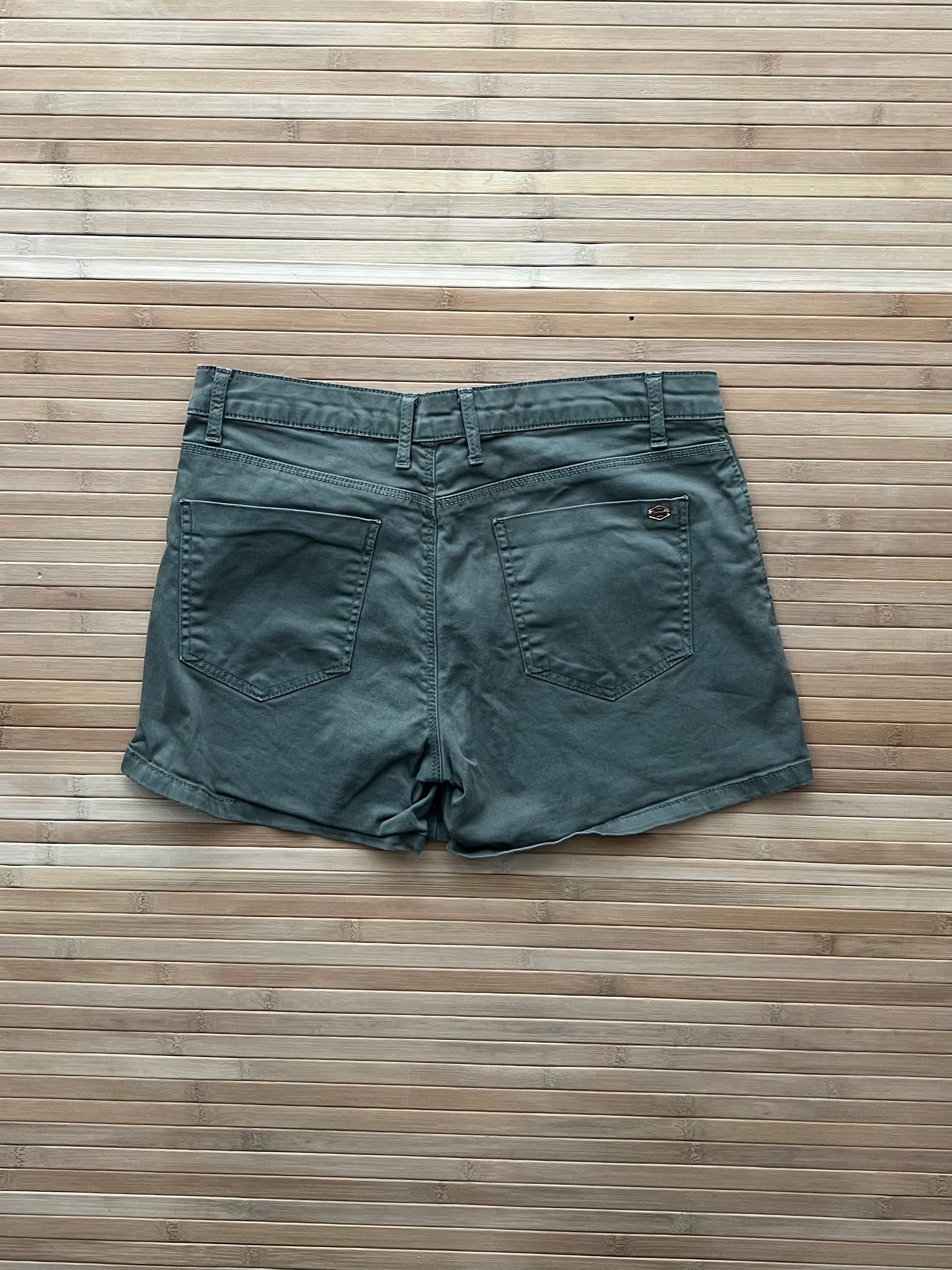 Stradivarius Women’s Short (28)