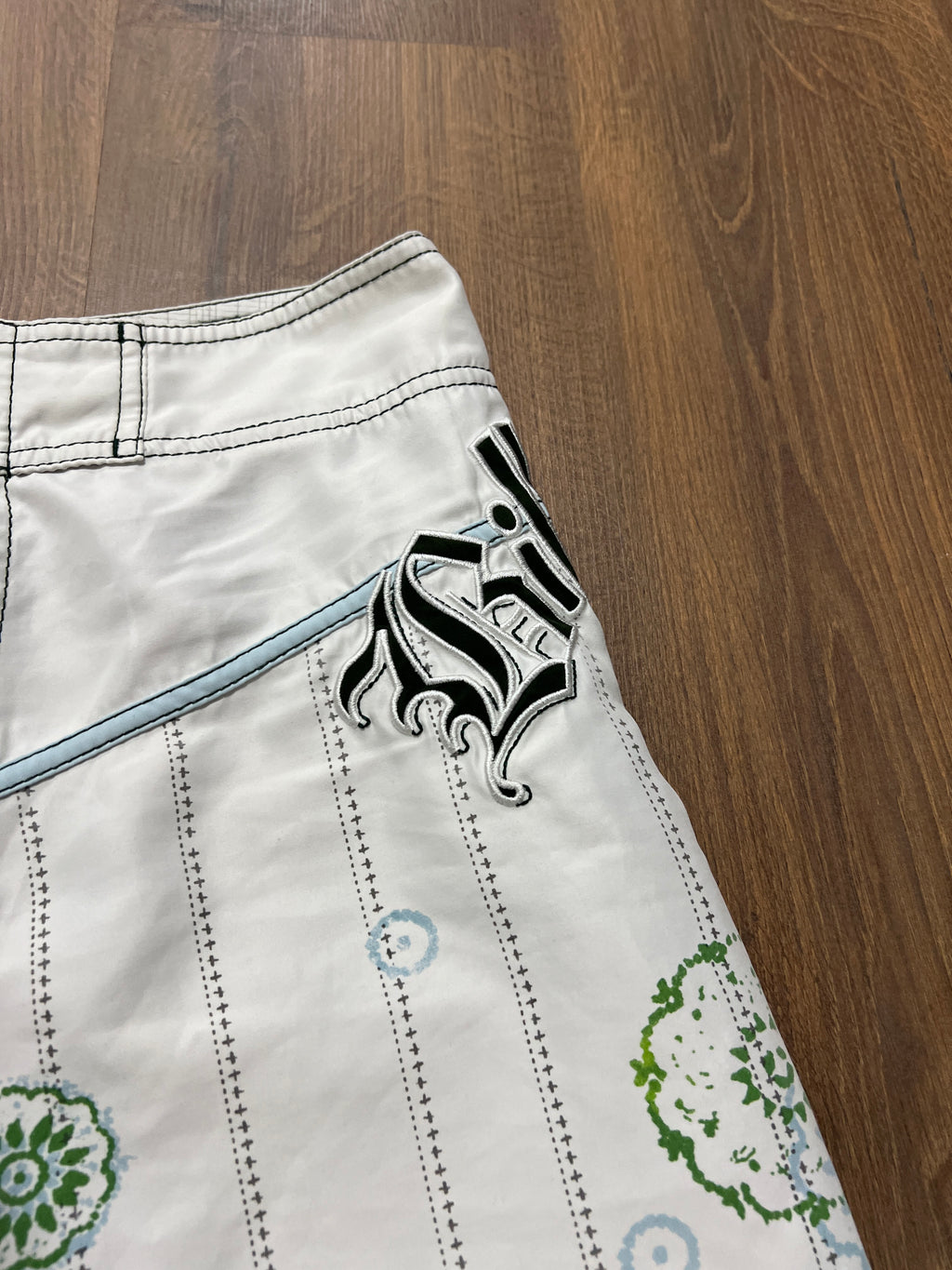 Billabong Flower Motiv Boarshsorts (30)