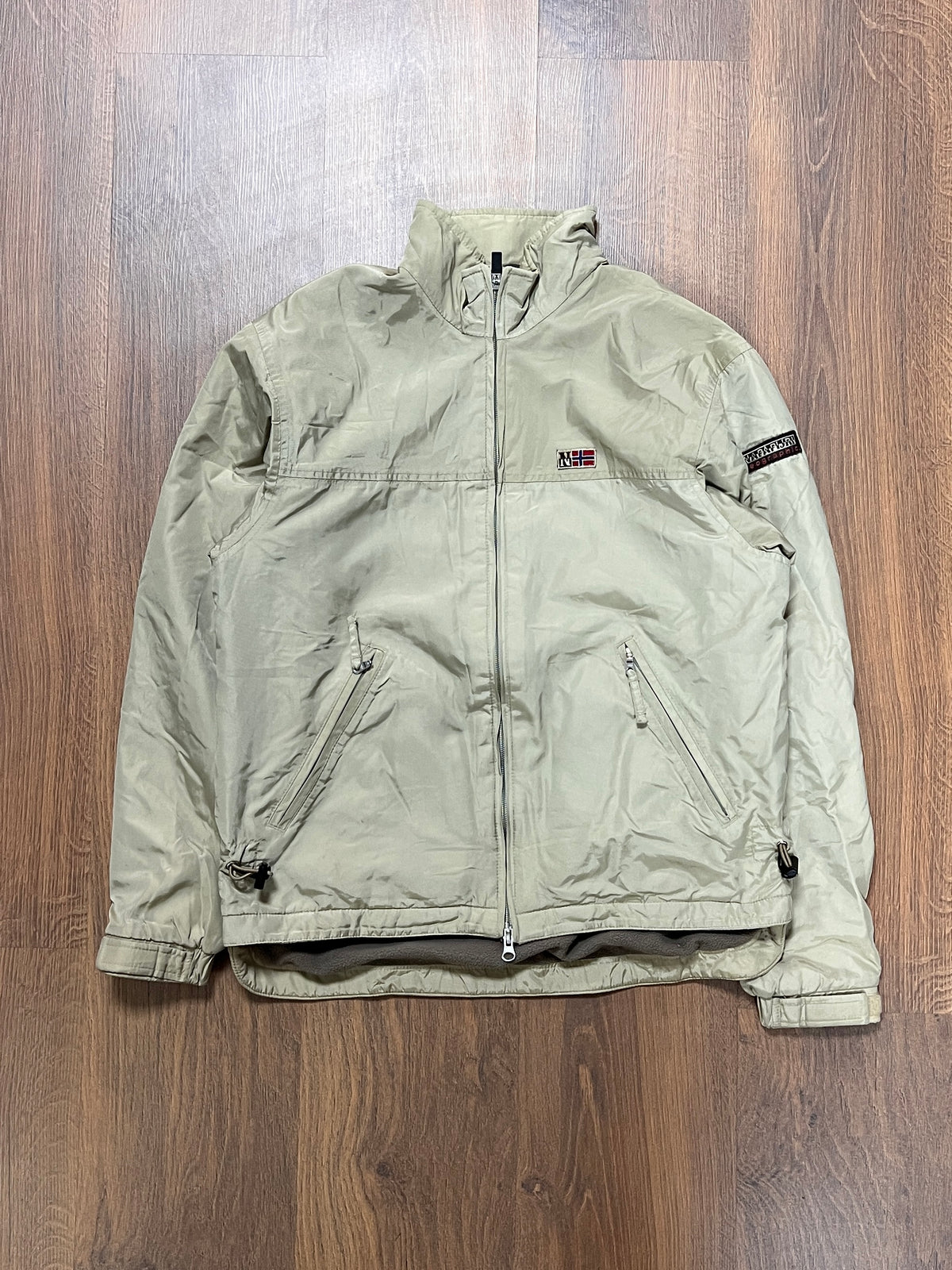Nappapijri Track jacket (M)