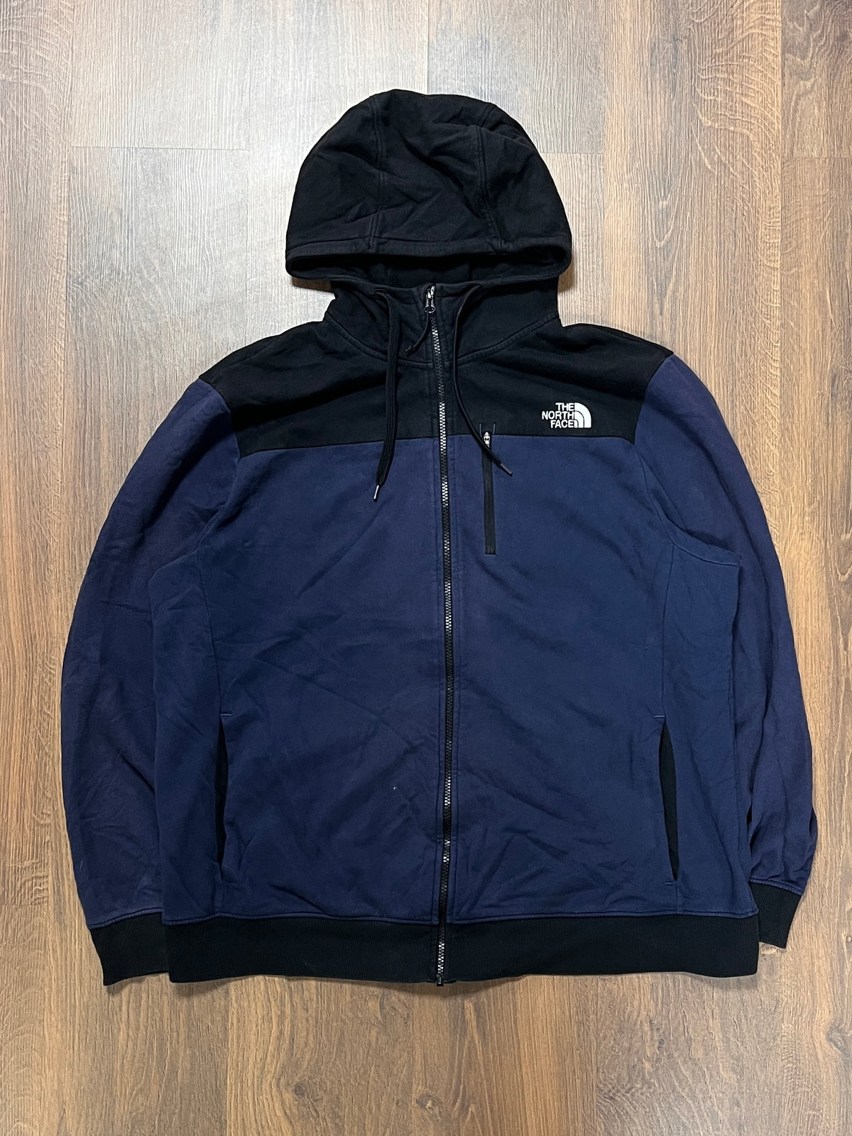 North Face Zip up hoodie (XL)
