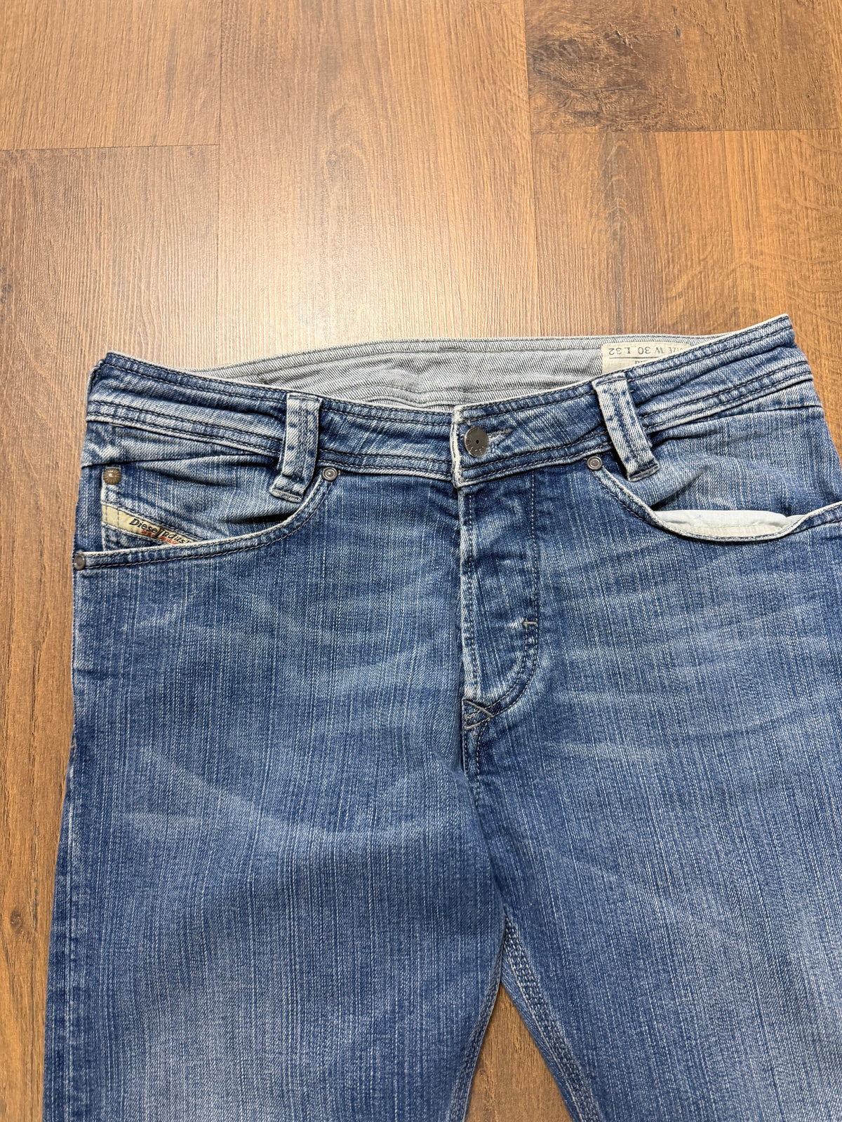 Diesel Jeans 💁🏼‍♀️ (30x30)
