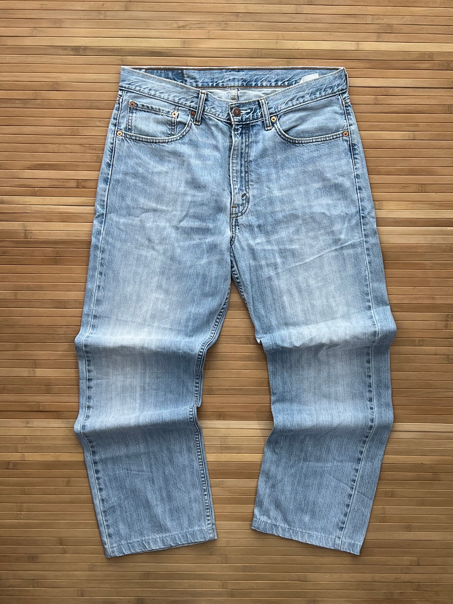Levis Jeans (34x30)