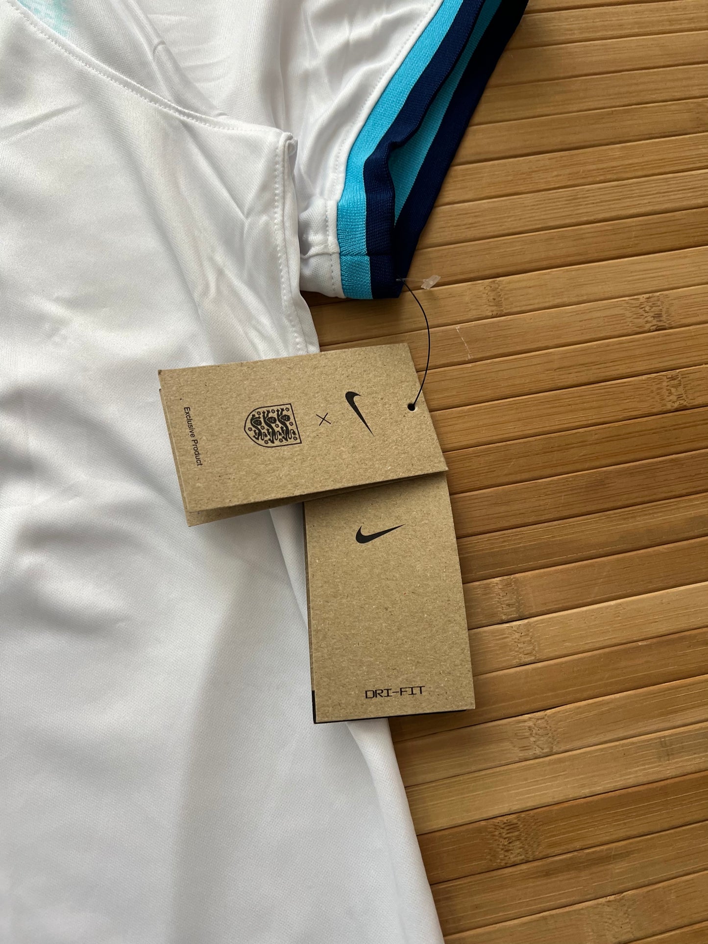 England Bellingham 2022 Home Jersey New with tags (XL)