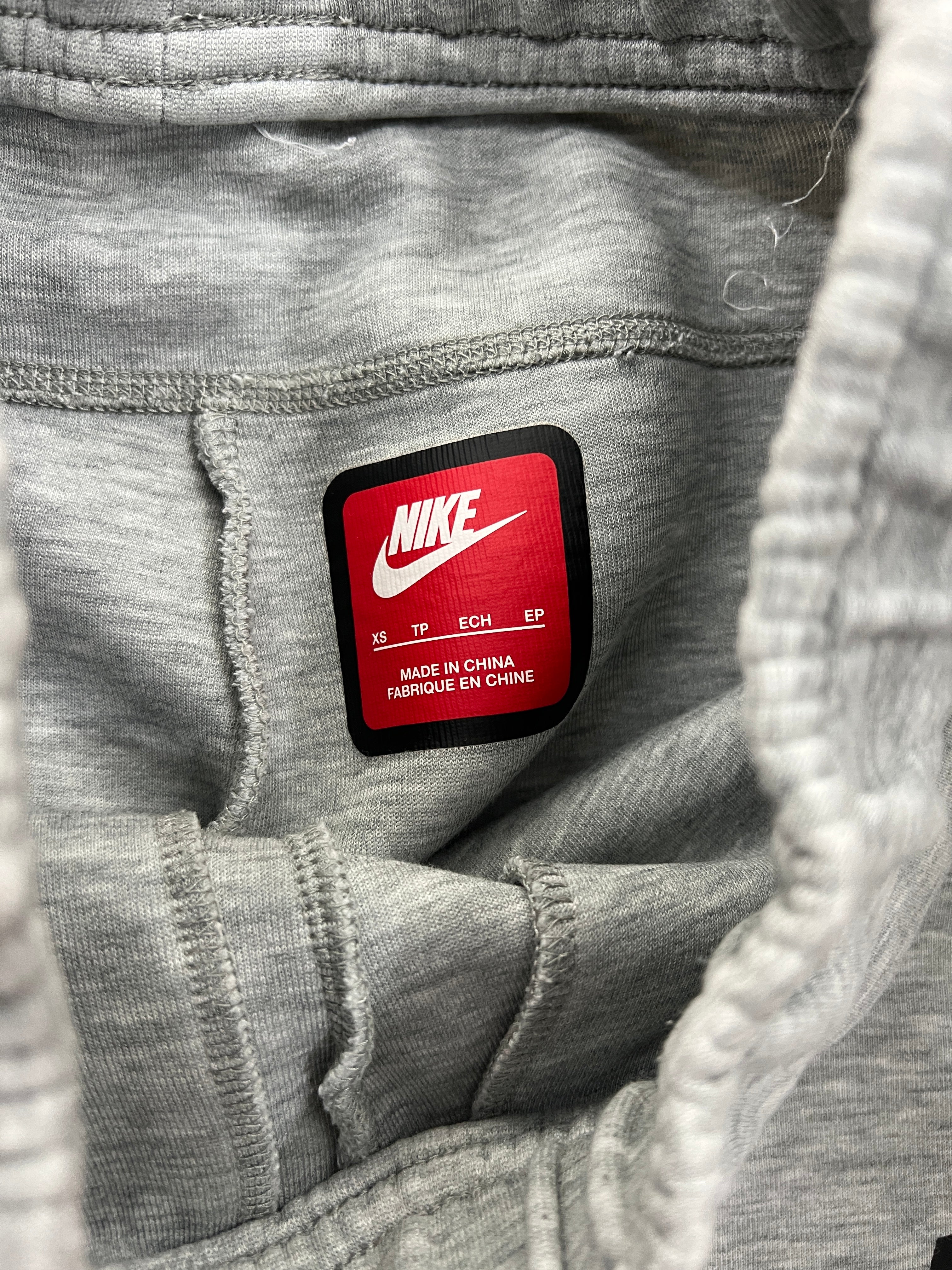 Nike Tech Joggers (S)