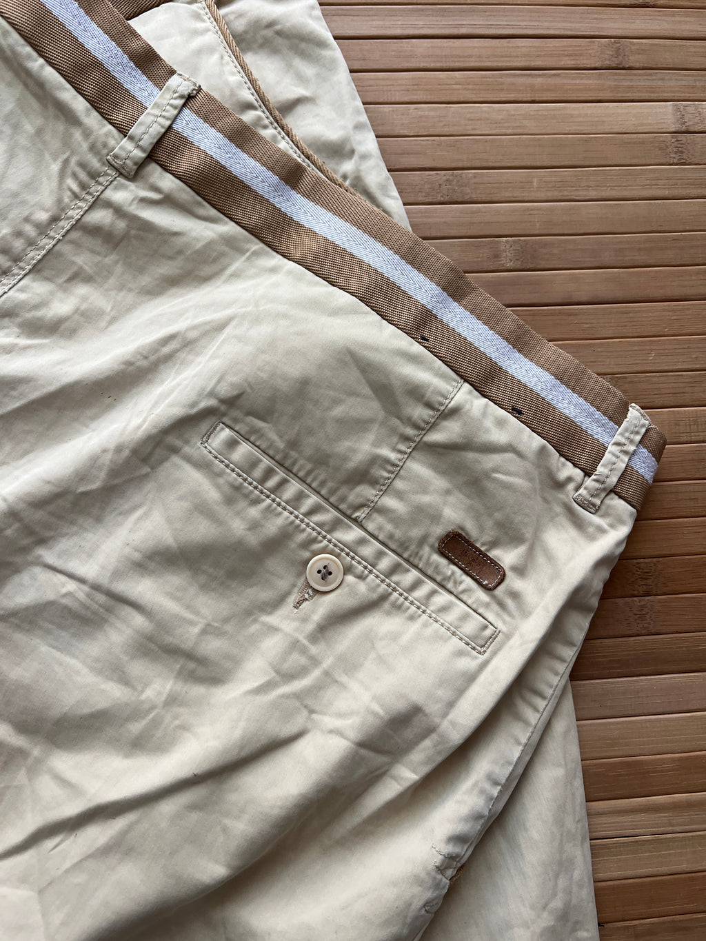 Huggo Boss Shorts(40)