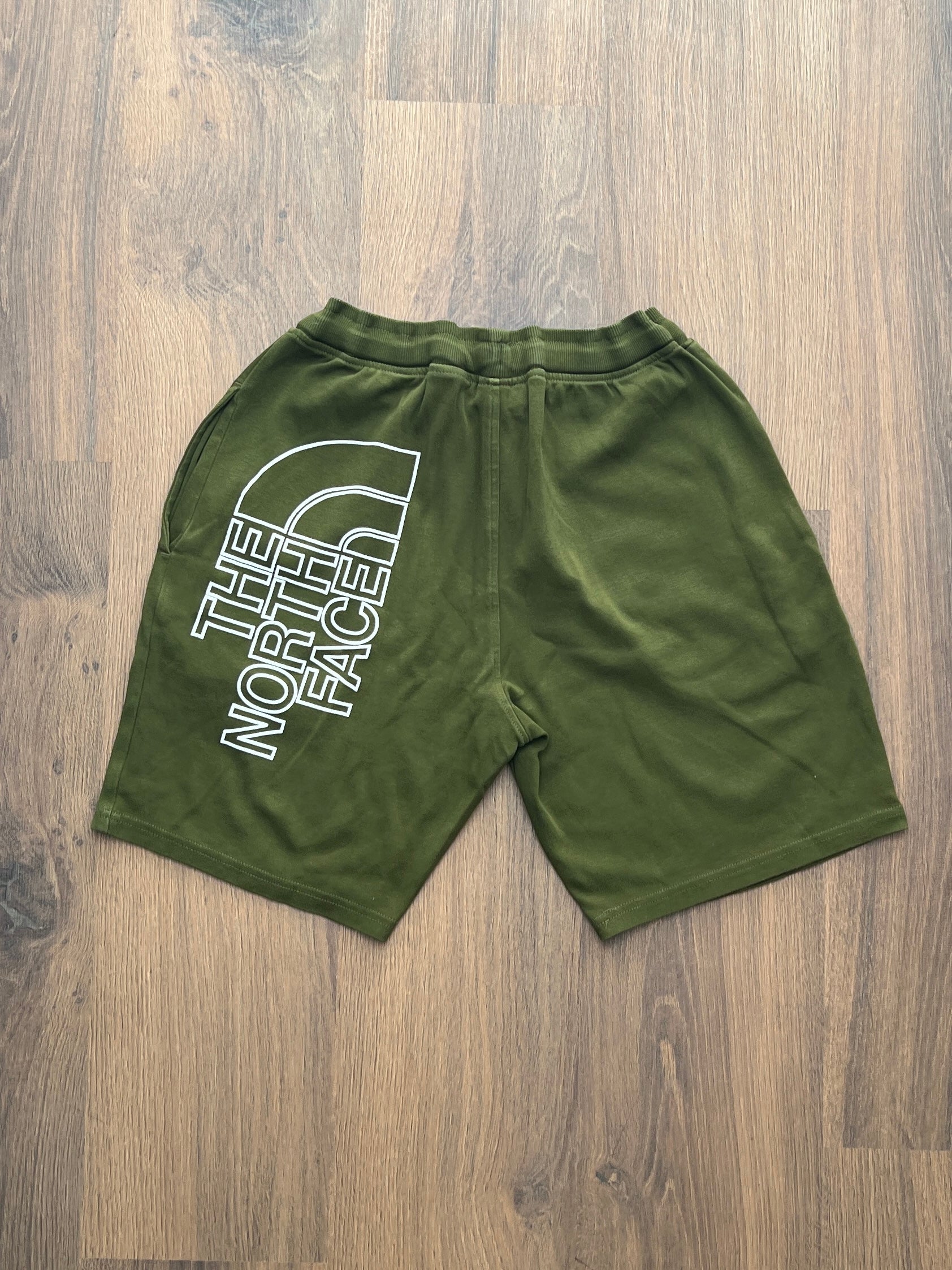The North Face Green Shorts (M)