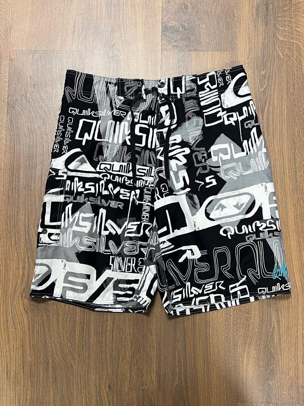 Quicksilver aop board shorts (36)