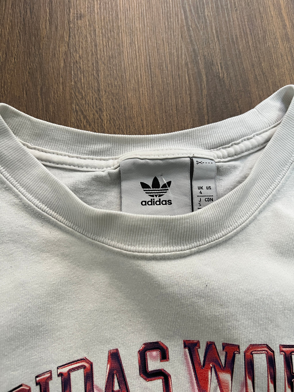 Adidas x Disney Top 🙋‍♀️ (M)