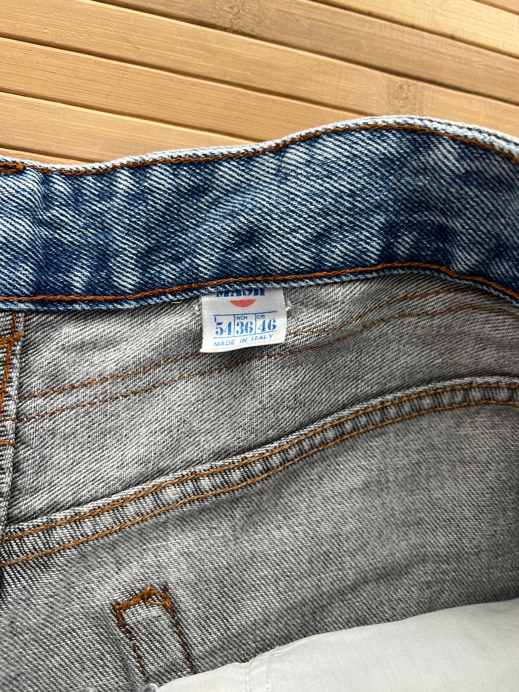 Stone Wash Jeans (32x30)