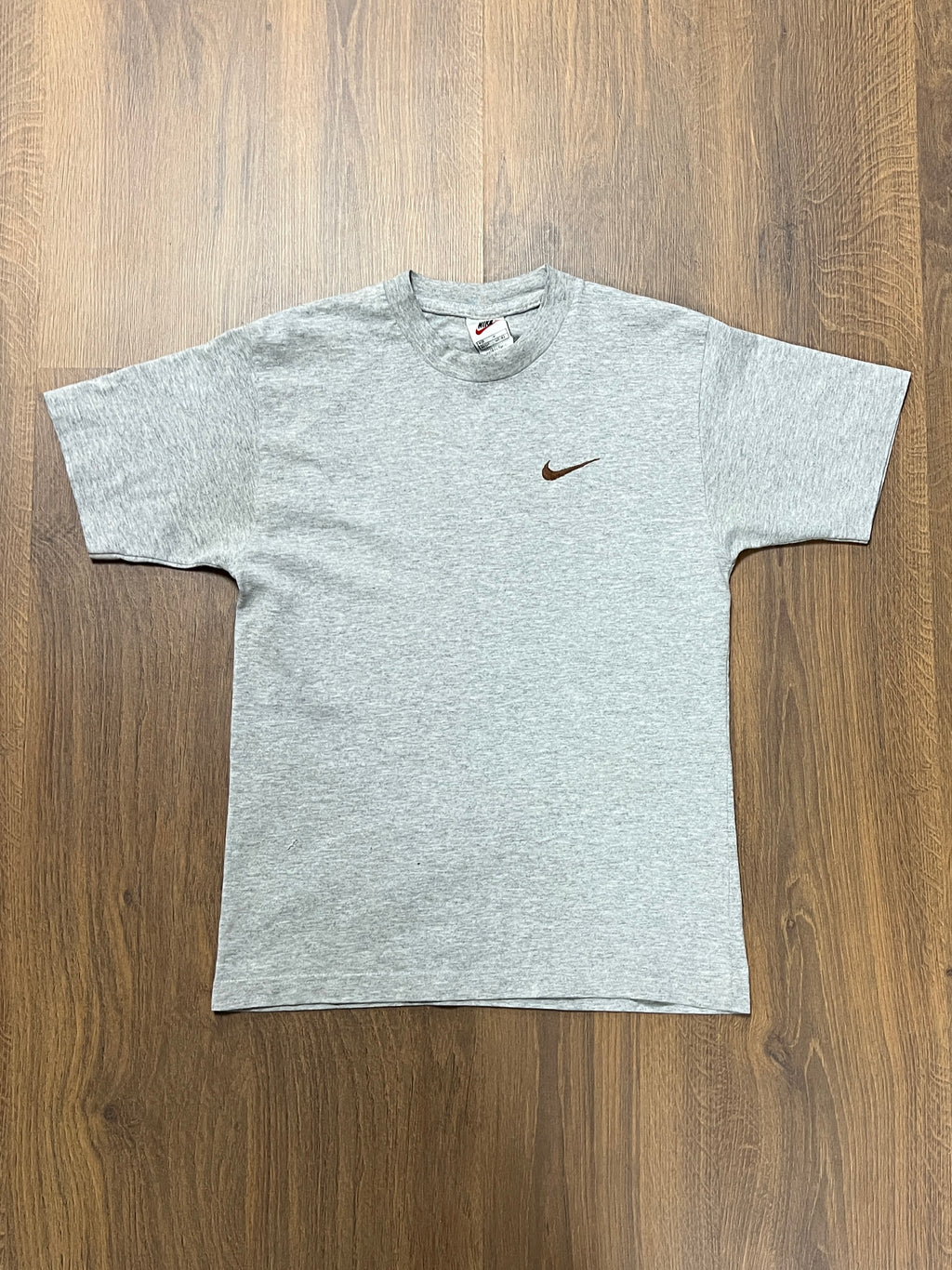 Nike 90s Damaged Tshirt(XS)