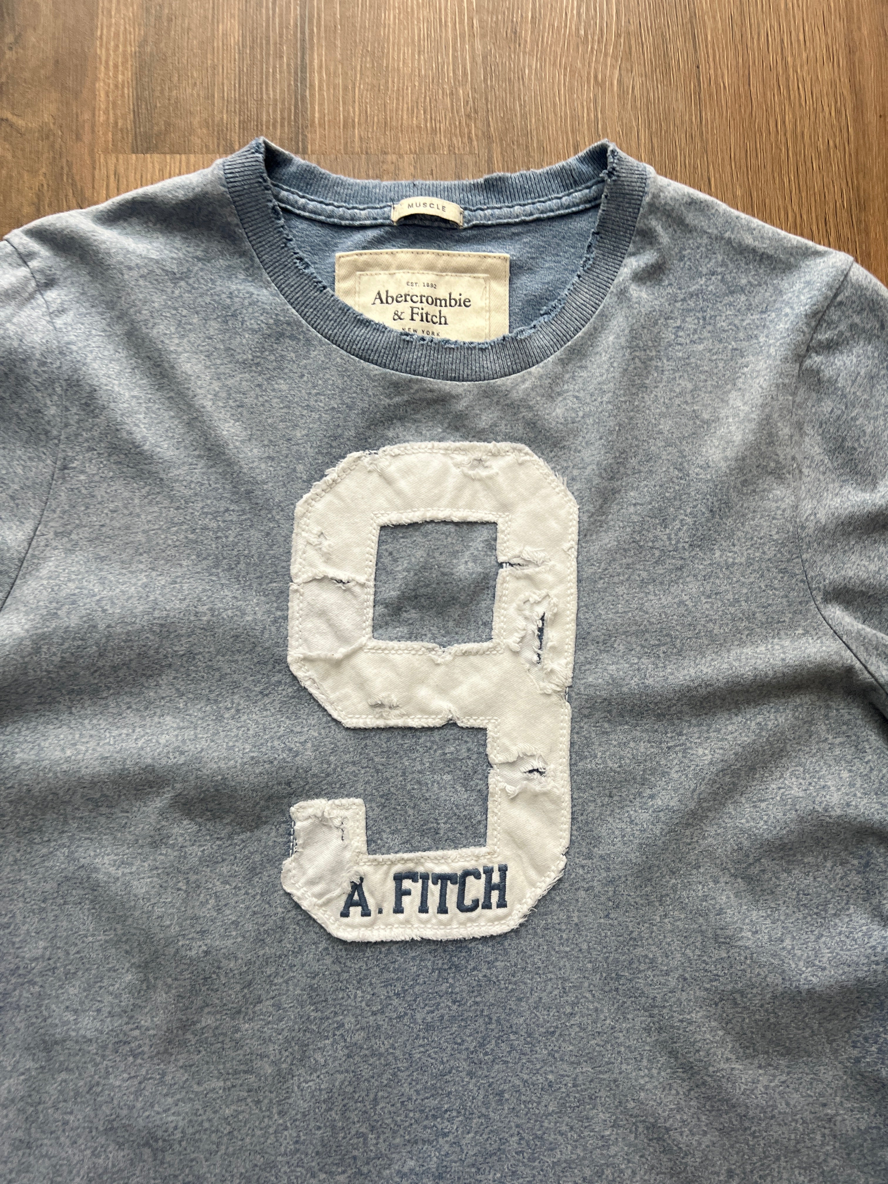Abercrombie & Fitch Vintage T-Shirt (M)
