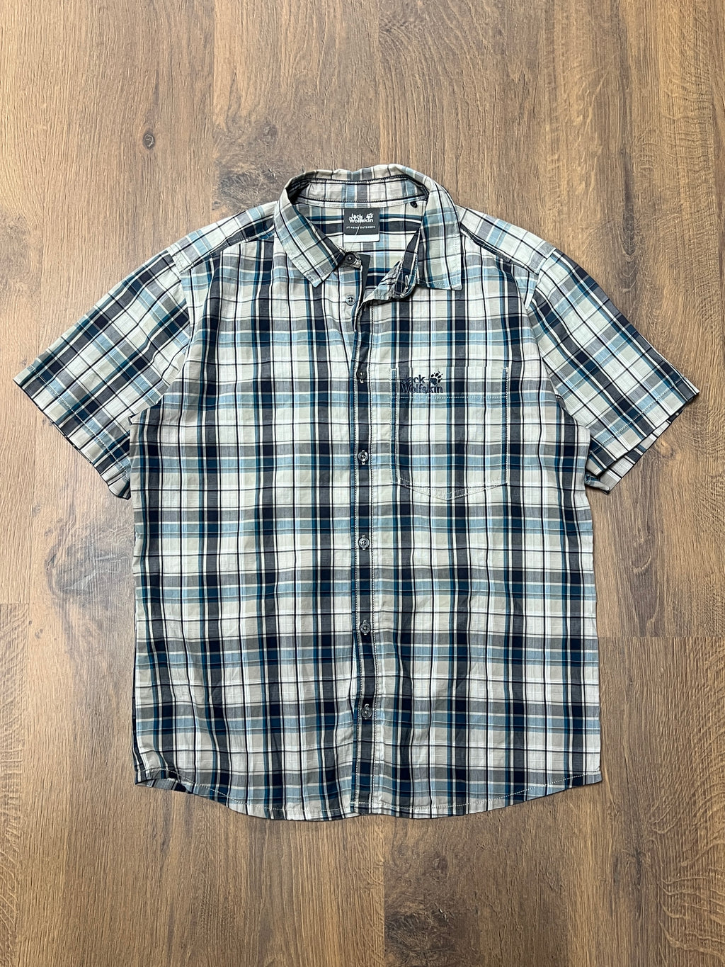 Jack Wolf Skin Striped Shirt (M)