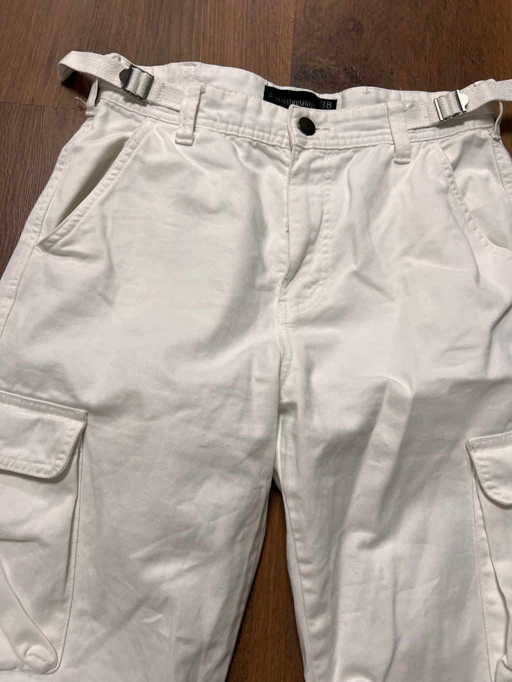 Stradivarus Cargo Pants 🙋‍♀️(30x32)