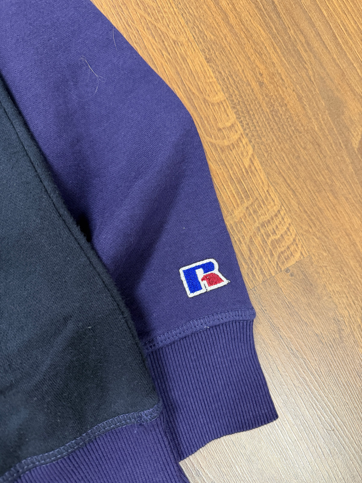 Russell Athletic Sweater( M)