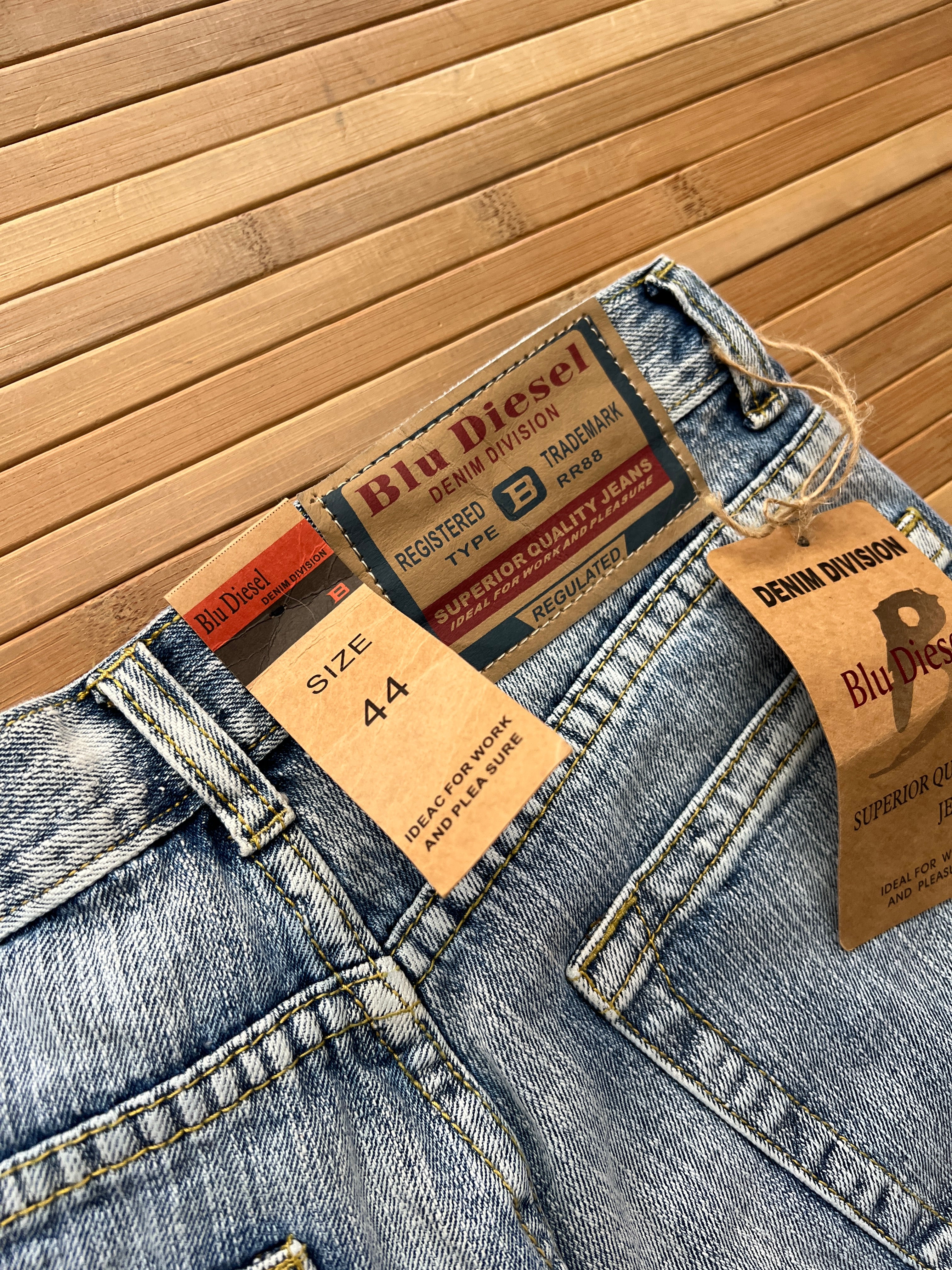 Brand New Diesel Dragon Jeans 🙋‍♀️(28x32)