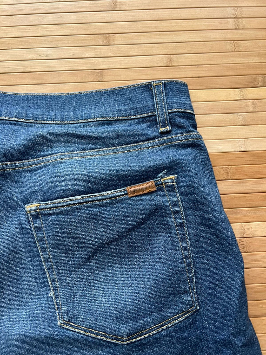 Carhartt Jorts (38)