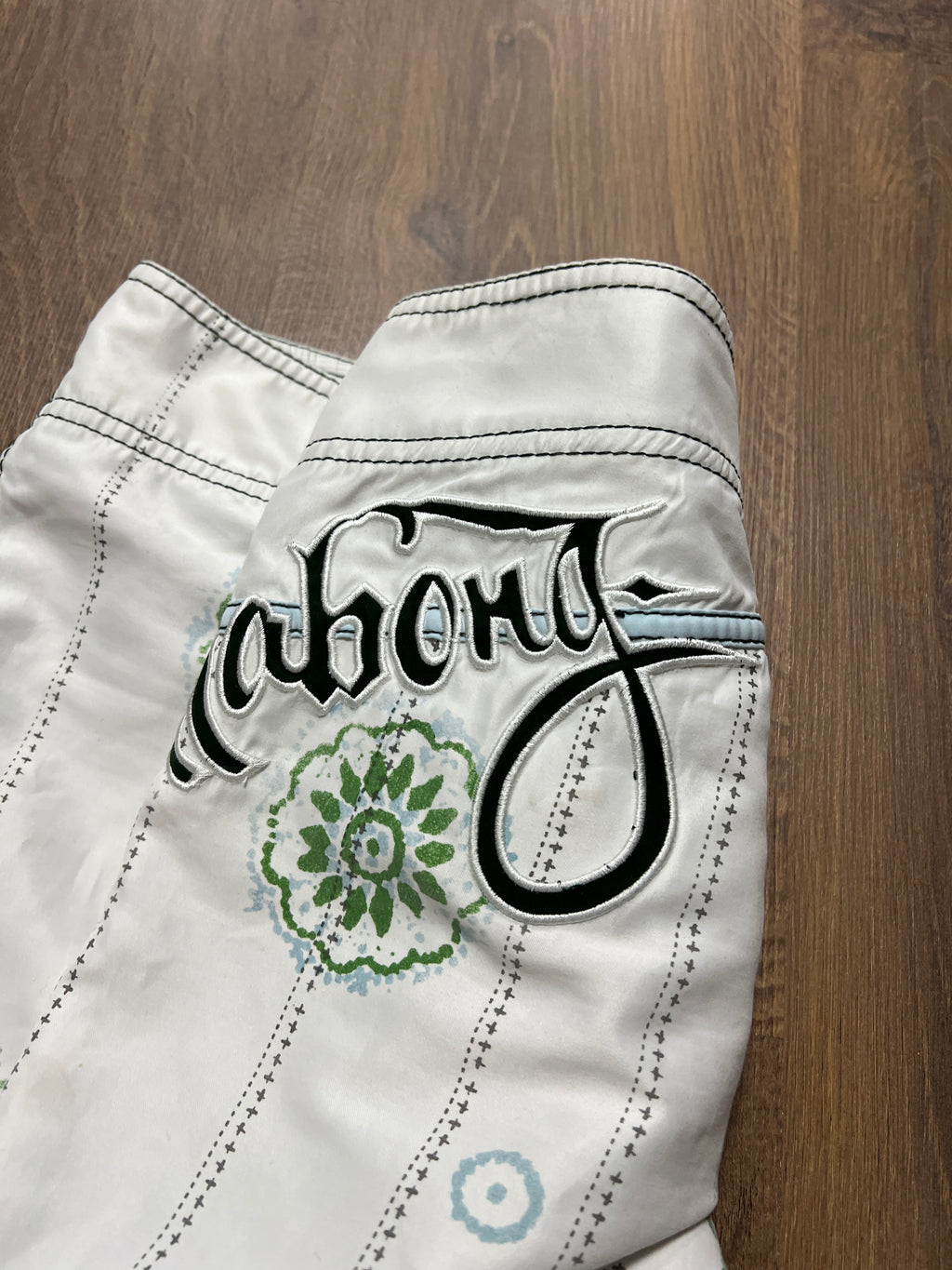 Billabong Flower Motiv Boarshsorts (30)