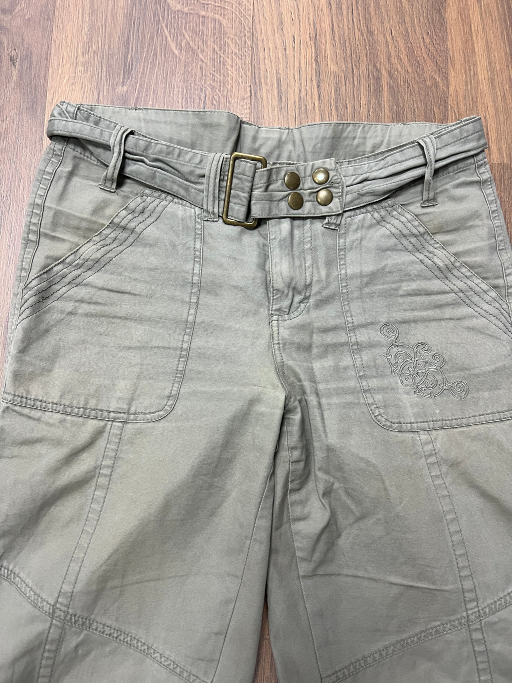 Y2K Khaki Pants🙋‍♀️ (30x30)