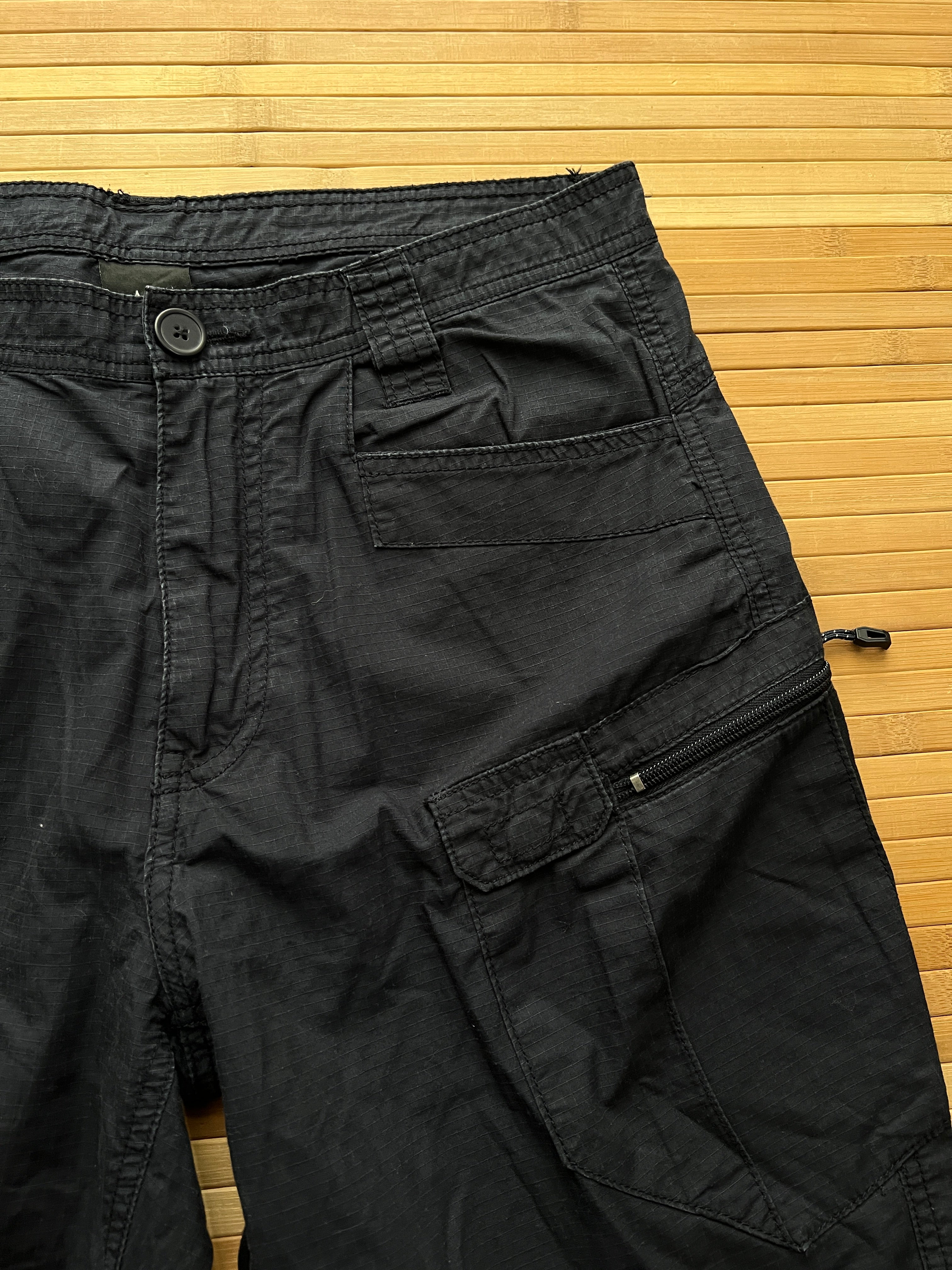 Armani Cargo Shorts (32)