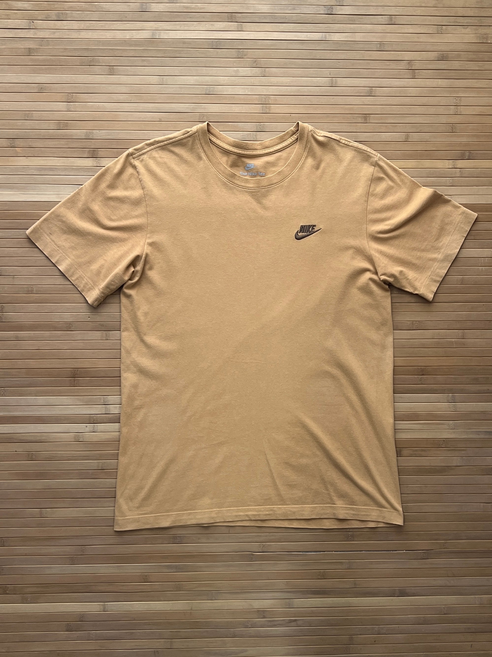 Nike Tshirt (L)