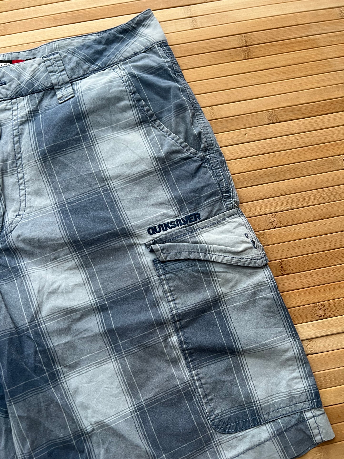 Quick Silver Stripped Shorts (32)