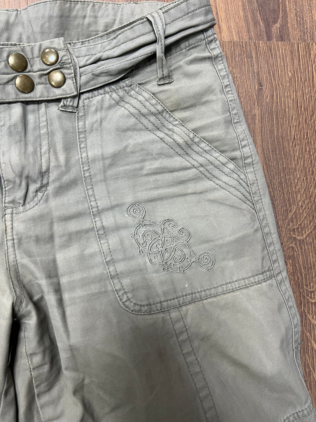 Y2K Khaki Pants🙋‍♀️ (30x30)