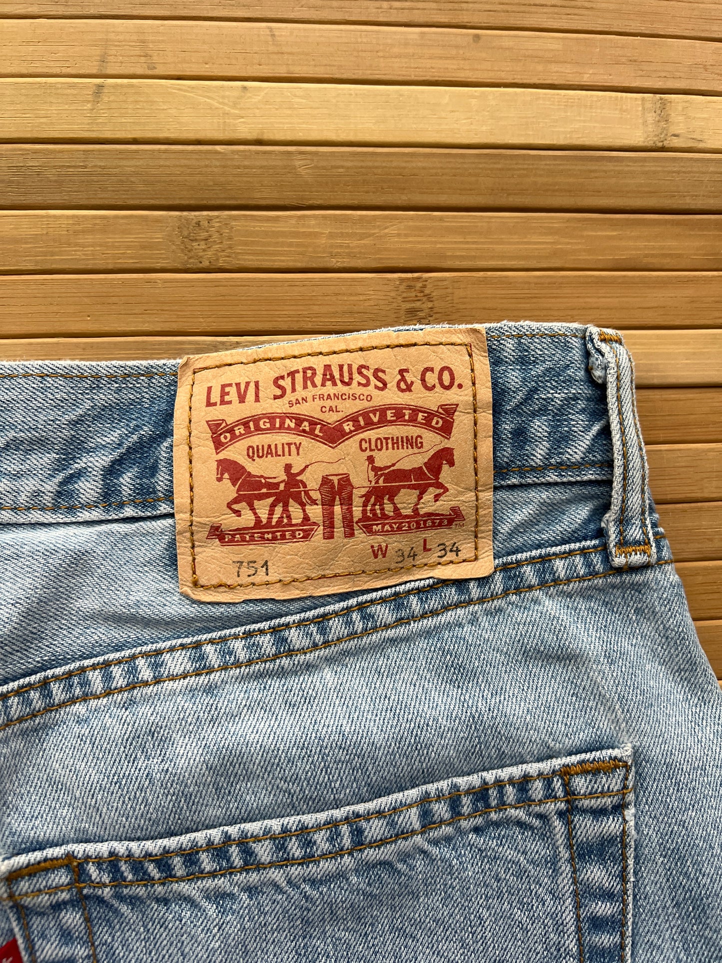 Levis Jeans (34x30)