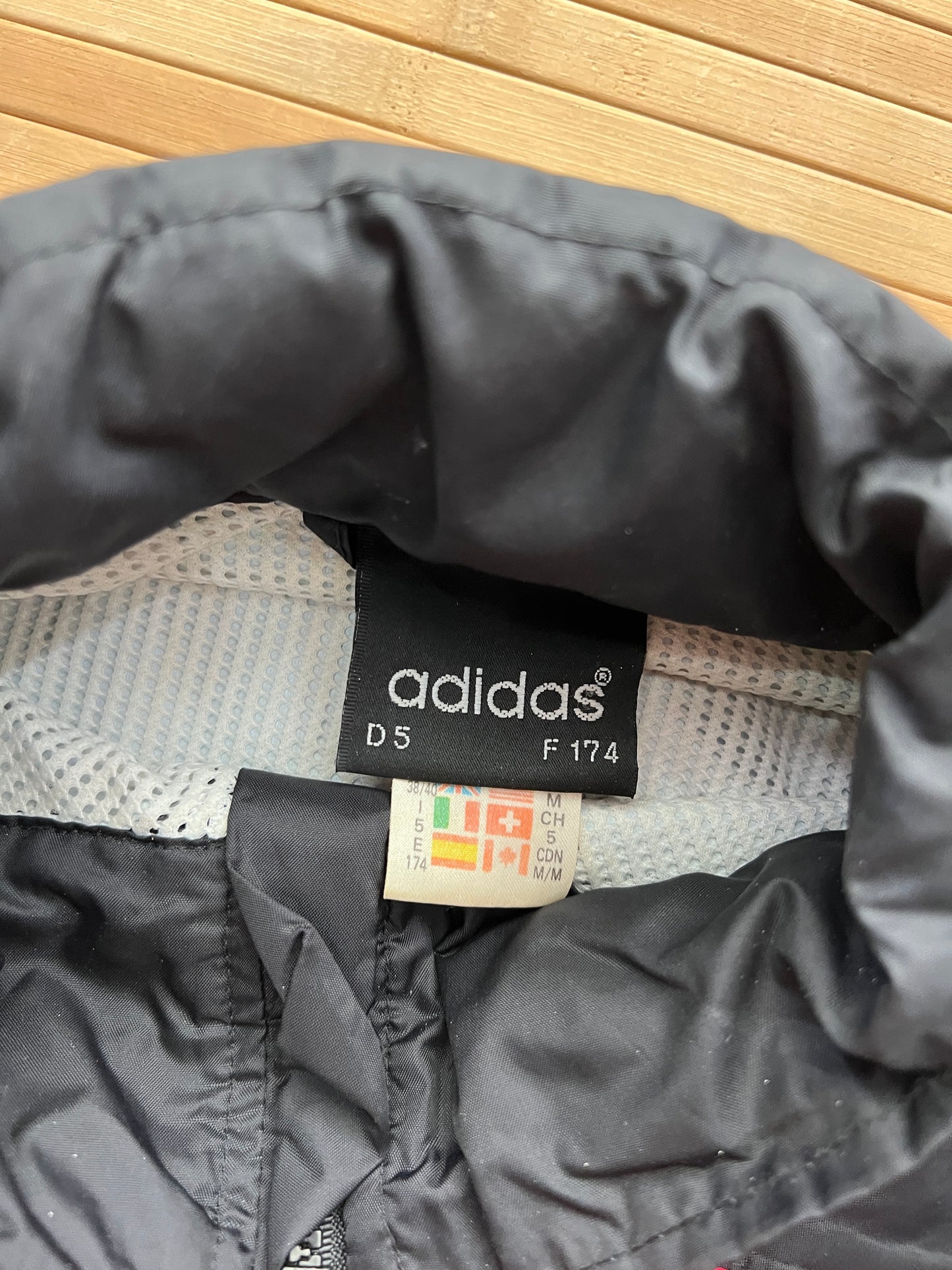 Adidas Zip Up (L)