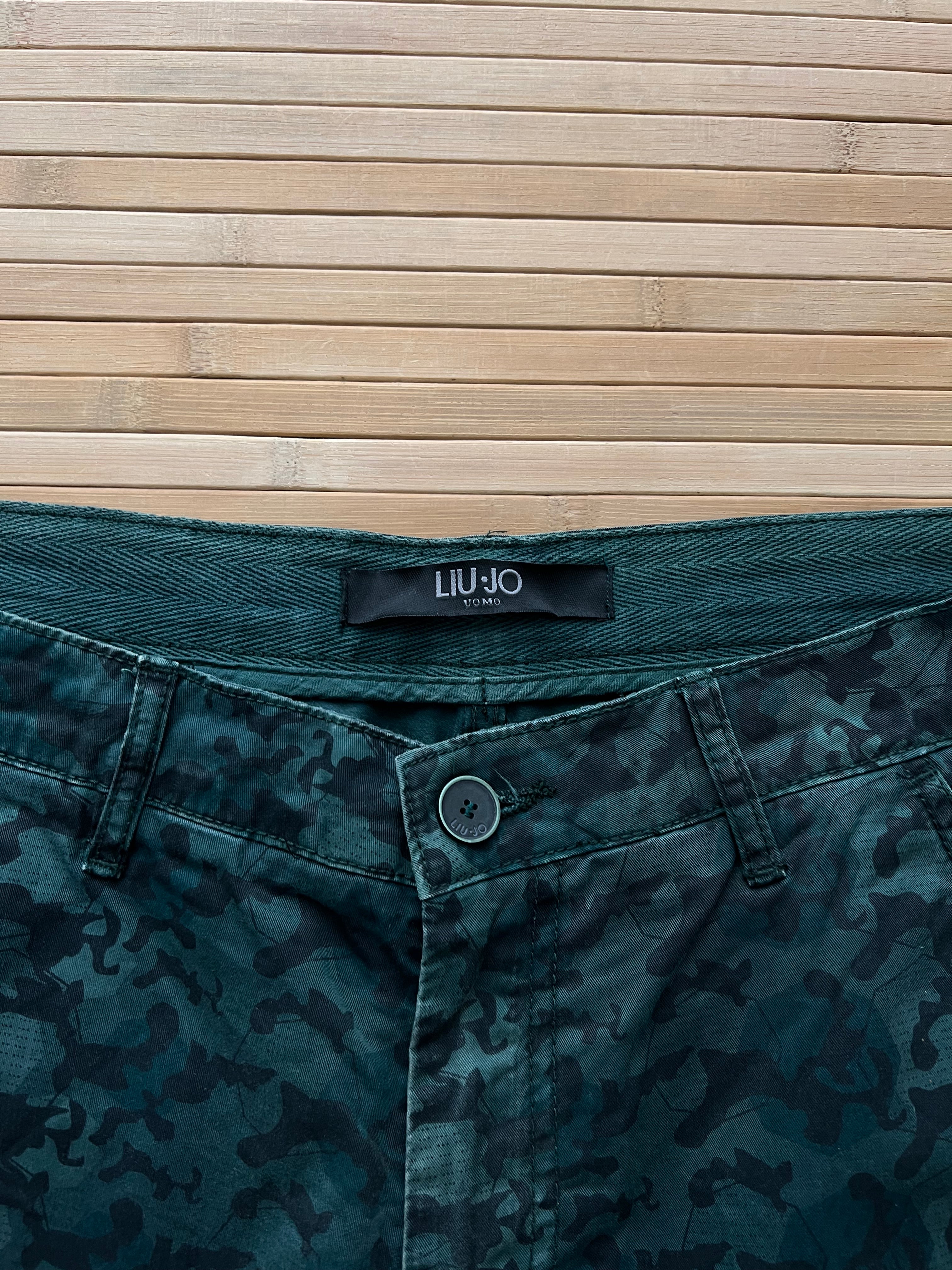 Liu Jo Camo Cargo Shorts (32)