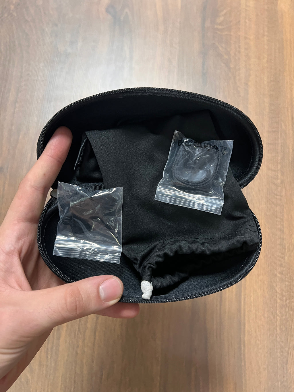 Okaley Latch Pannel Glasses